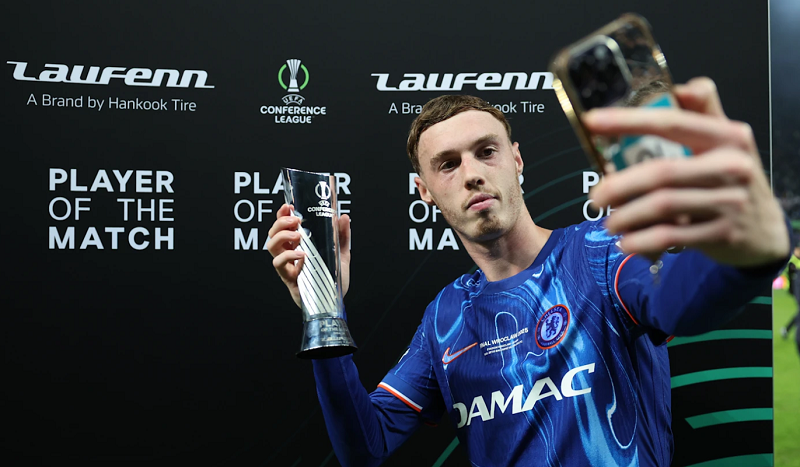 Cole Palmer tỏa sáng rực rỡ trong chung kết Conference League, được ví như Messi thời đỉnh cao