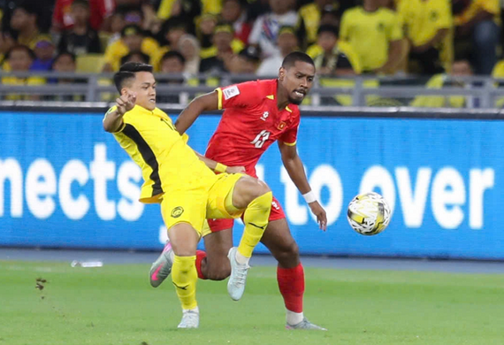 Thua Malaysia 0-4, cơ hội nào cho ĐT Việt Nam nghĩ về tấm vé đi tiếp?